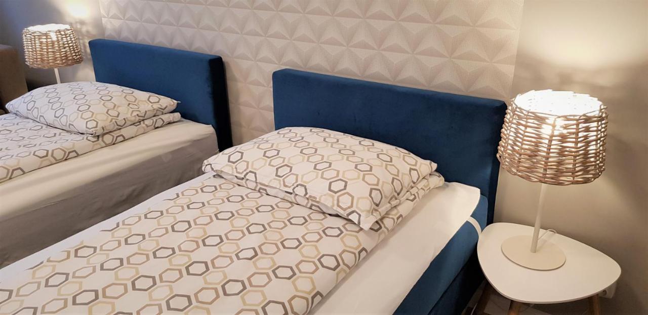 צ'סטוצ'ובה Apartament Centrum מראה חיצוני תמונה
